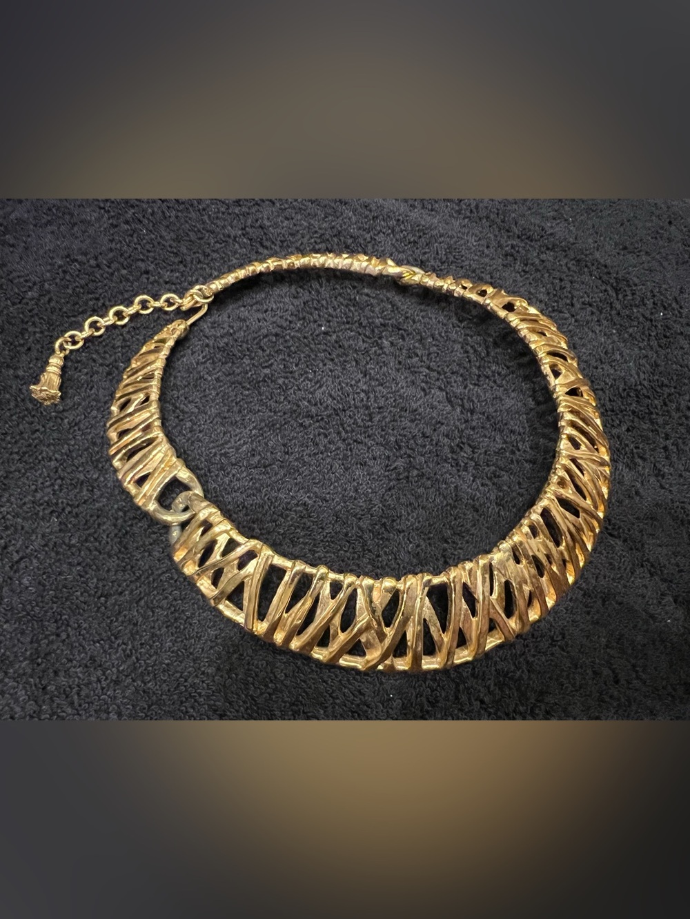 Gold Statement Collar Necklace - Women Jewelry - Picture 3 of 3
